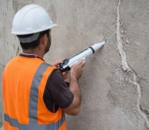 معالجة شروخ مبنى سكني